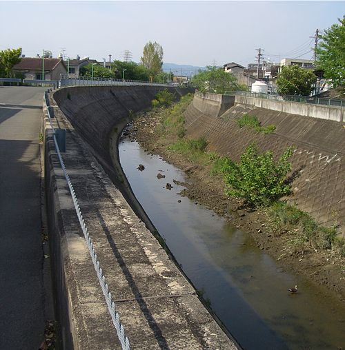 高川