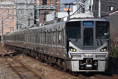 JR西日本225系電車