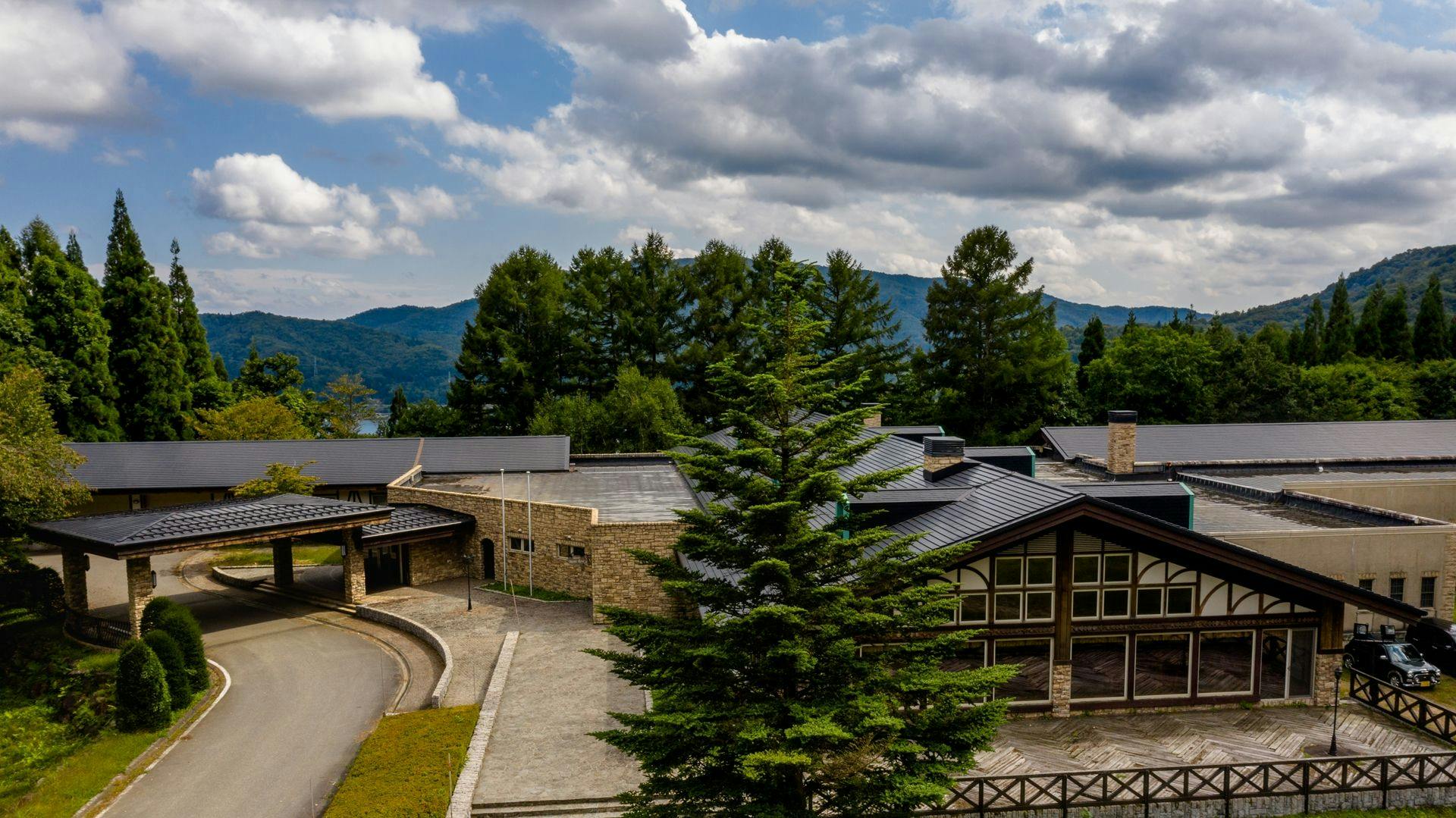 WHITE HOTEL GRAND HAKUBA